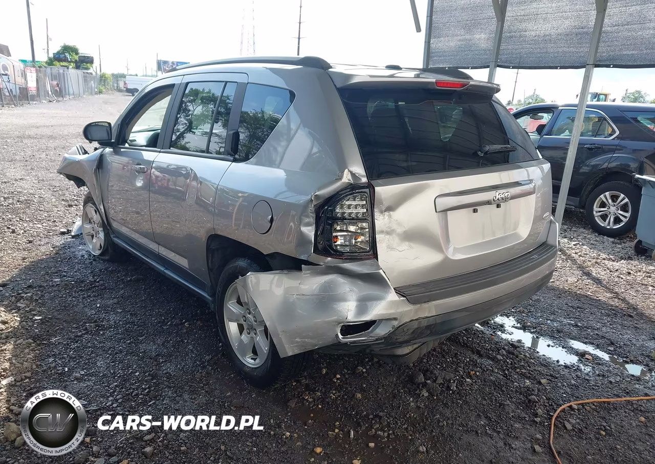 2017 Jeep Compass Latitude VIN:1C4NJCEB8HD130823 - 3