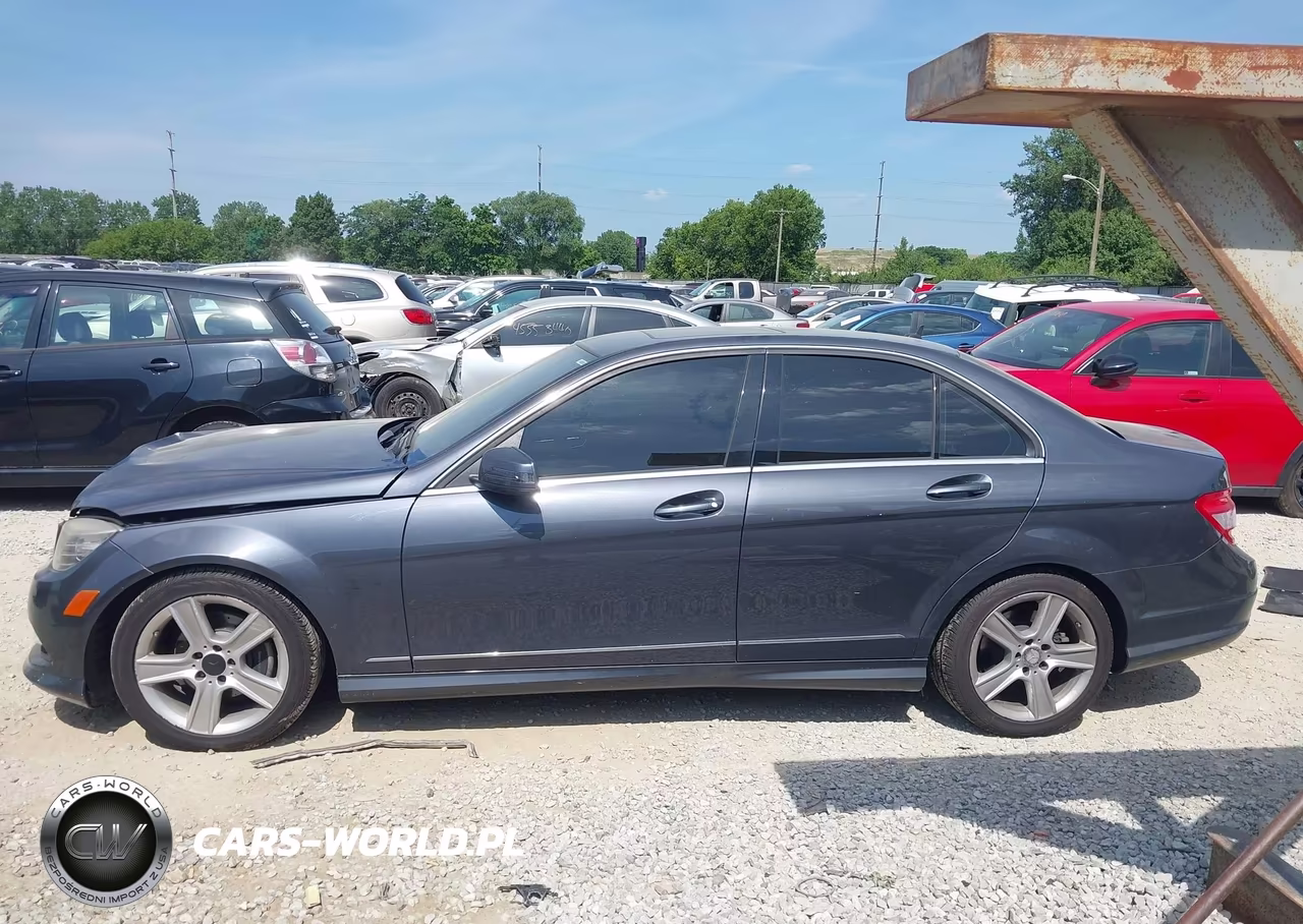 2011 Mercedes-Benz C 300 Luxury 4Matic-Sport 4Matic VIN:WDDGF8BB4BR141121 - 14
