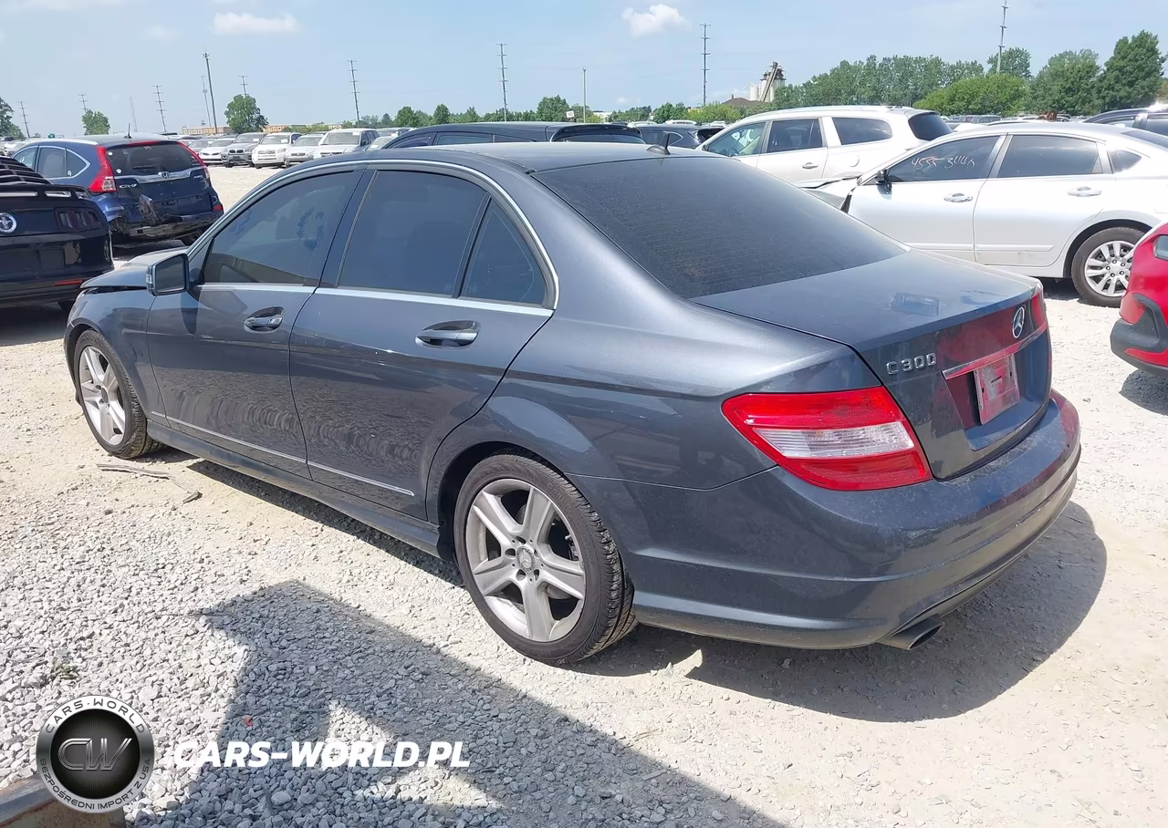 2011 Mercedes-Benz C 300 Luxury 4Matic-Sport 4Matic VIN:WDDGF8BB4BR141121 - 3