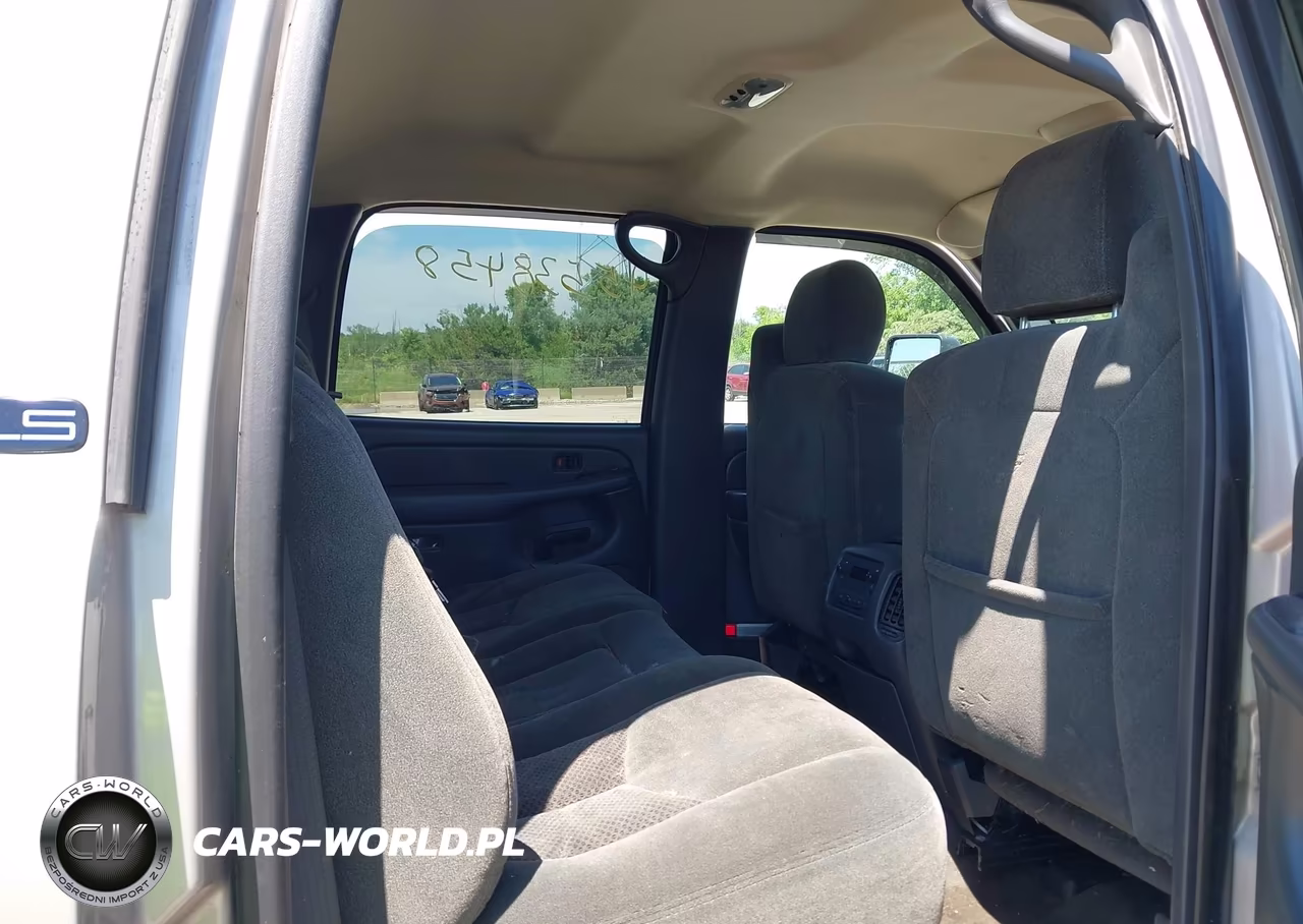 2004 Chevrolet Silverado 2500Hd Ls VIN:1GCHK23U74F133252 - 8