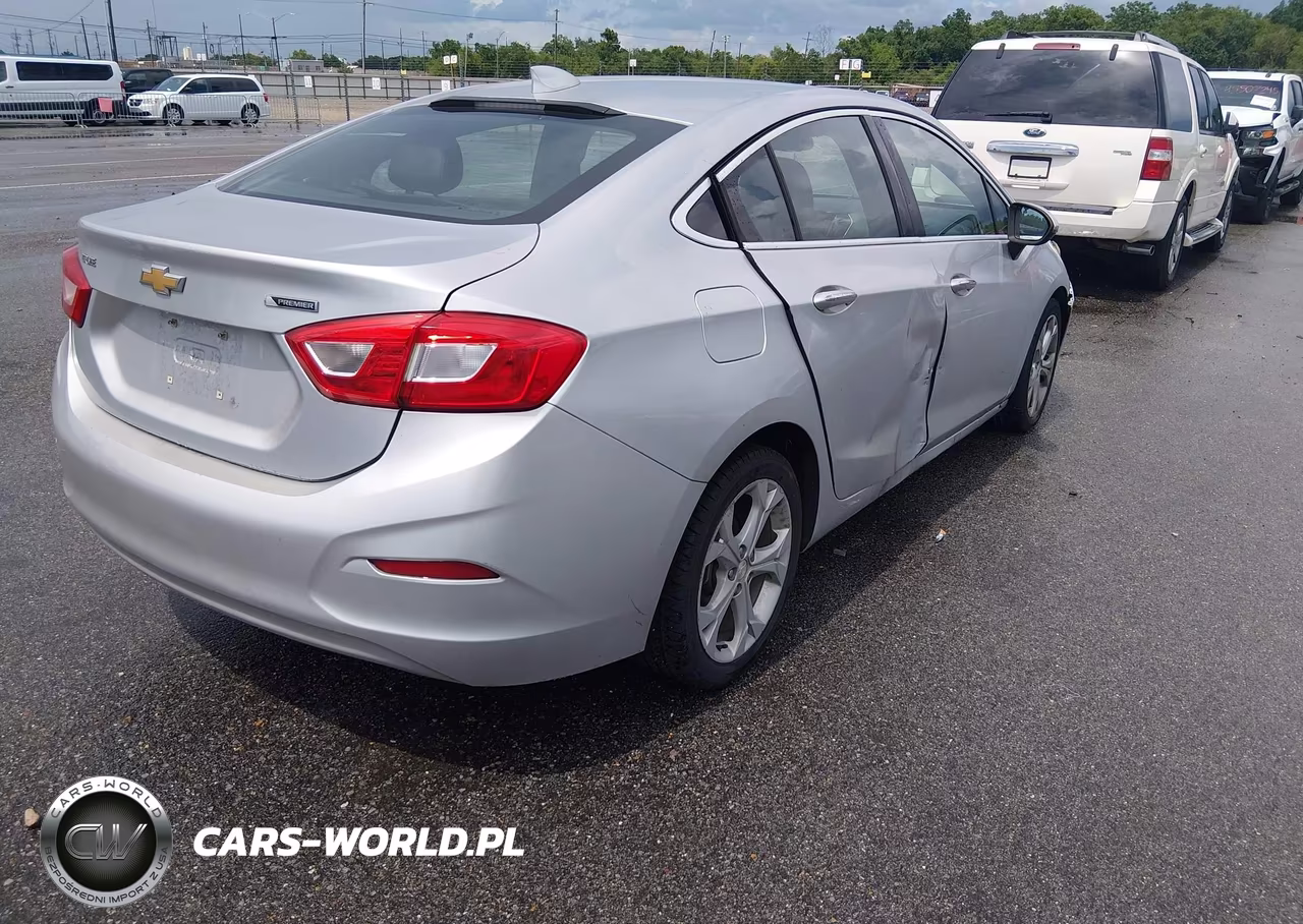 2017 Chevrolet Cruze Premier Auto VIN:1G1BF5SM4H7189154 - 4