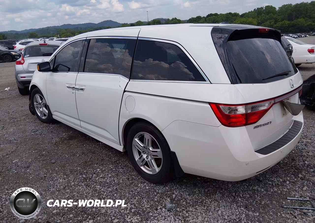 2012 Honda Odyssey Touring-Touring Elite VIN:5FNRL5H96CB063818 - 3
