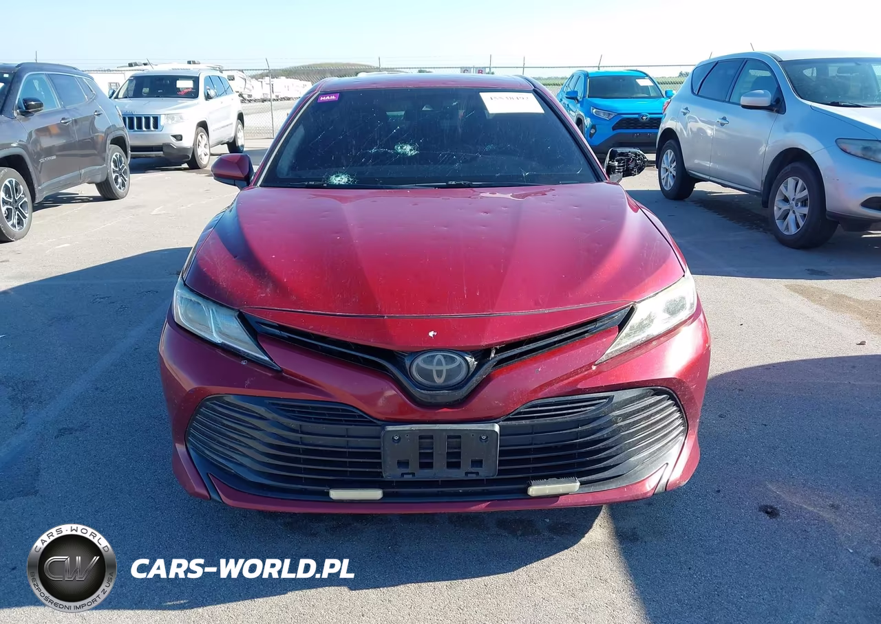 2018 Toyota Camry Le VIN:4T1B11HK6JU578465 - 12