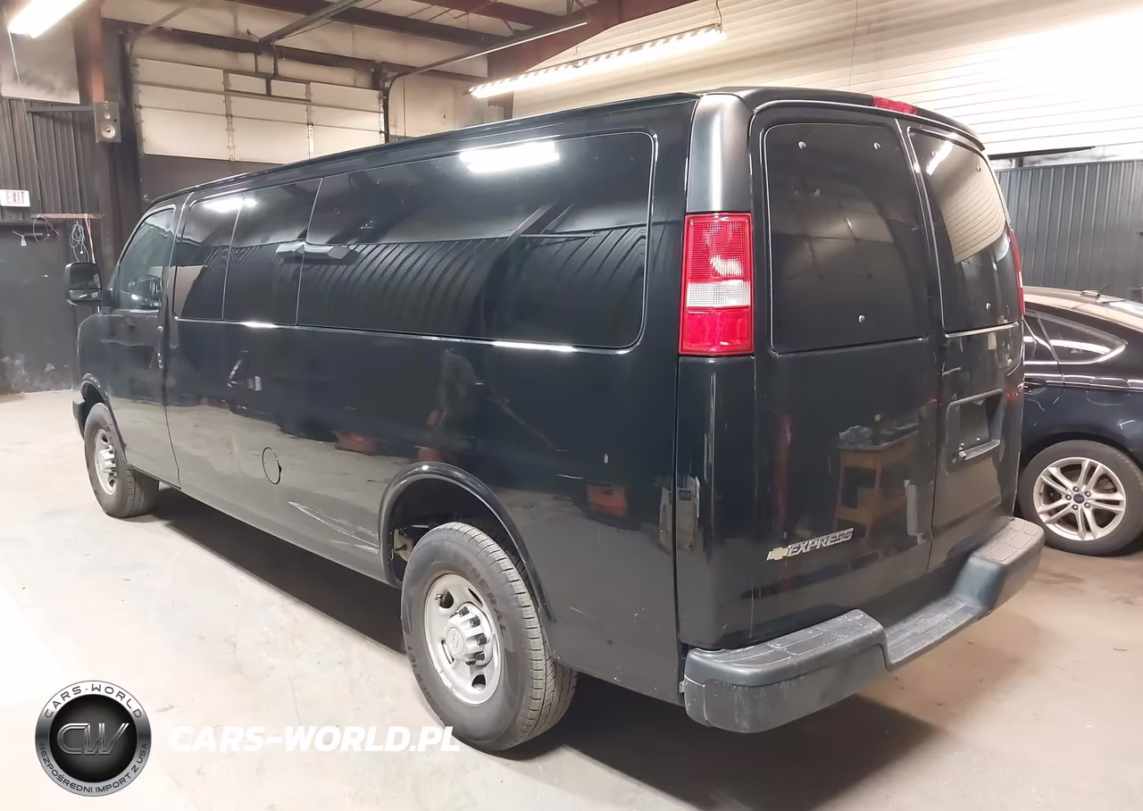 2020 Chevrolet Express Passenger Rwd 3500 Extended Wheelbase Ls VIN:1GAZGNFP4L1272417 - 3
