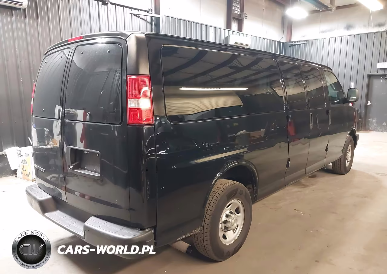 2020 Chevrolet Express Passenger Rwd 3500 Extended Wheelbase Ls VIN:1GAZGNFP4L1272417 - 4