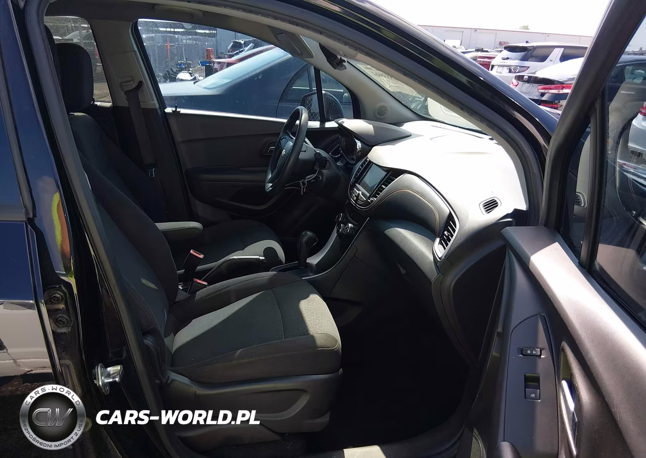 2020 Chevrolet Trax Fwd Ls VIN:KL7CJKSB9LB328656 - 5