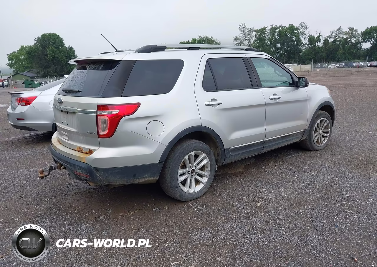 2012 Ford Explorer Xlt VIN:1FMHK8D88CGA81199 - 4