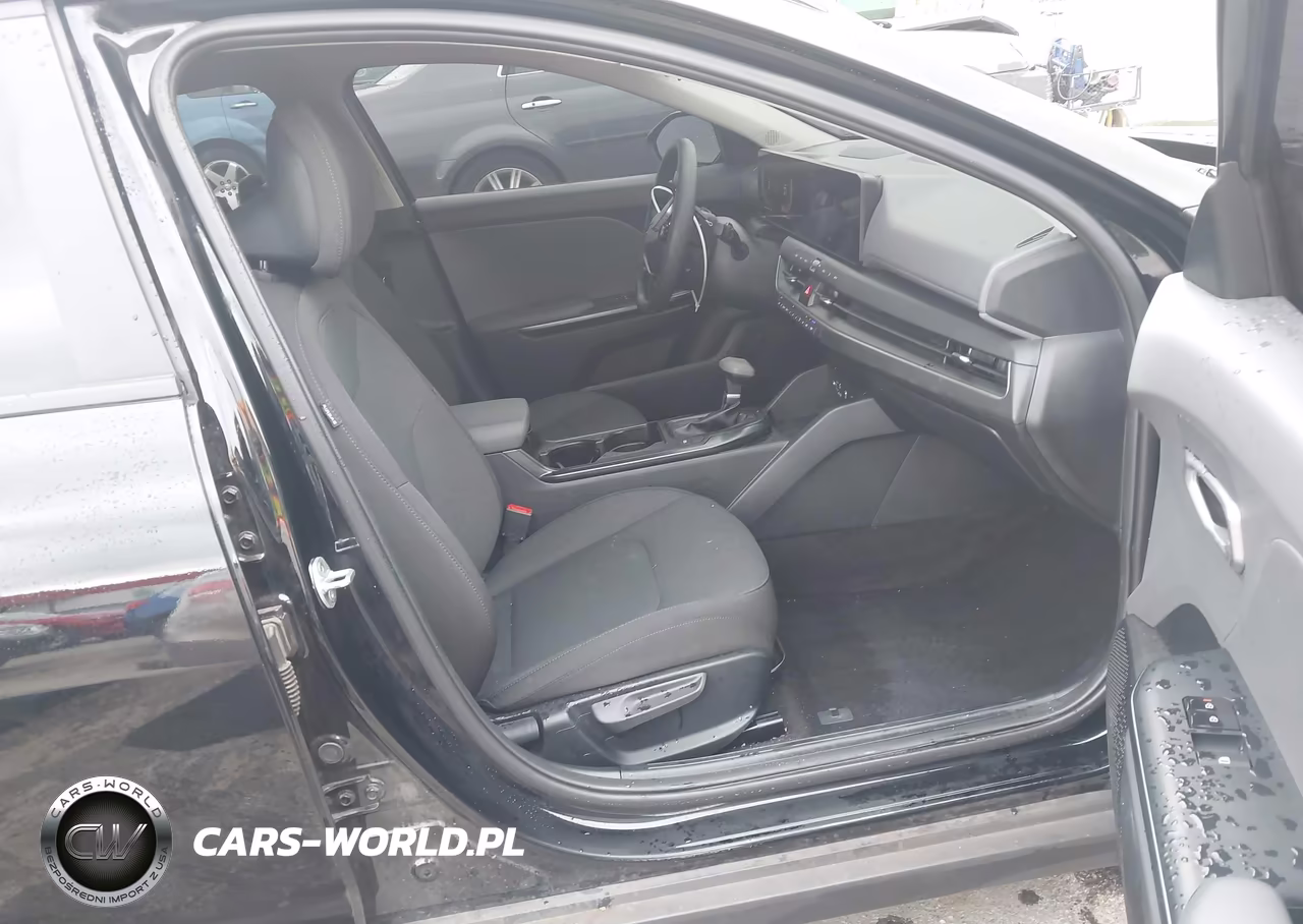2025 Kia K4 Lxs VIN:3KPFT4DE1SE221261 - 5