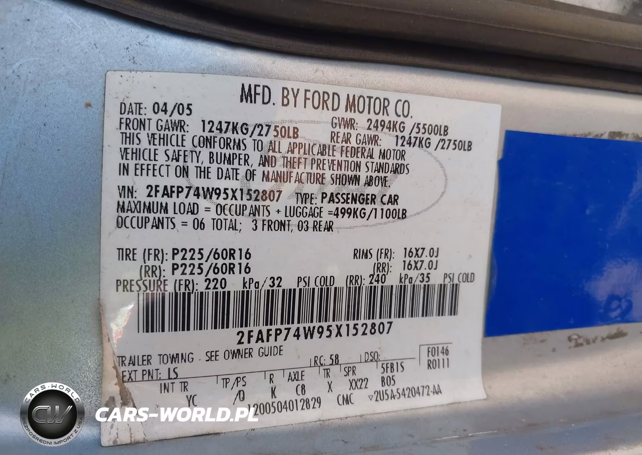 2005 Ford Crown Victoria VIN:2FAFP74W95X152807 - 9