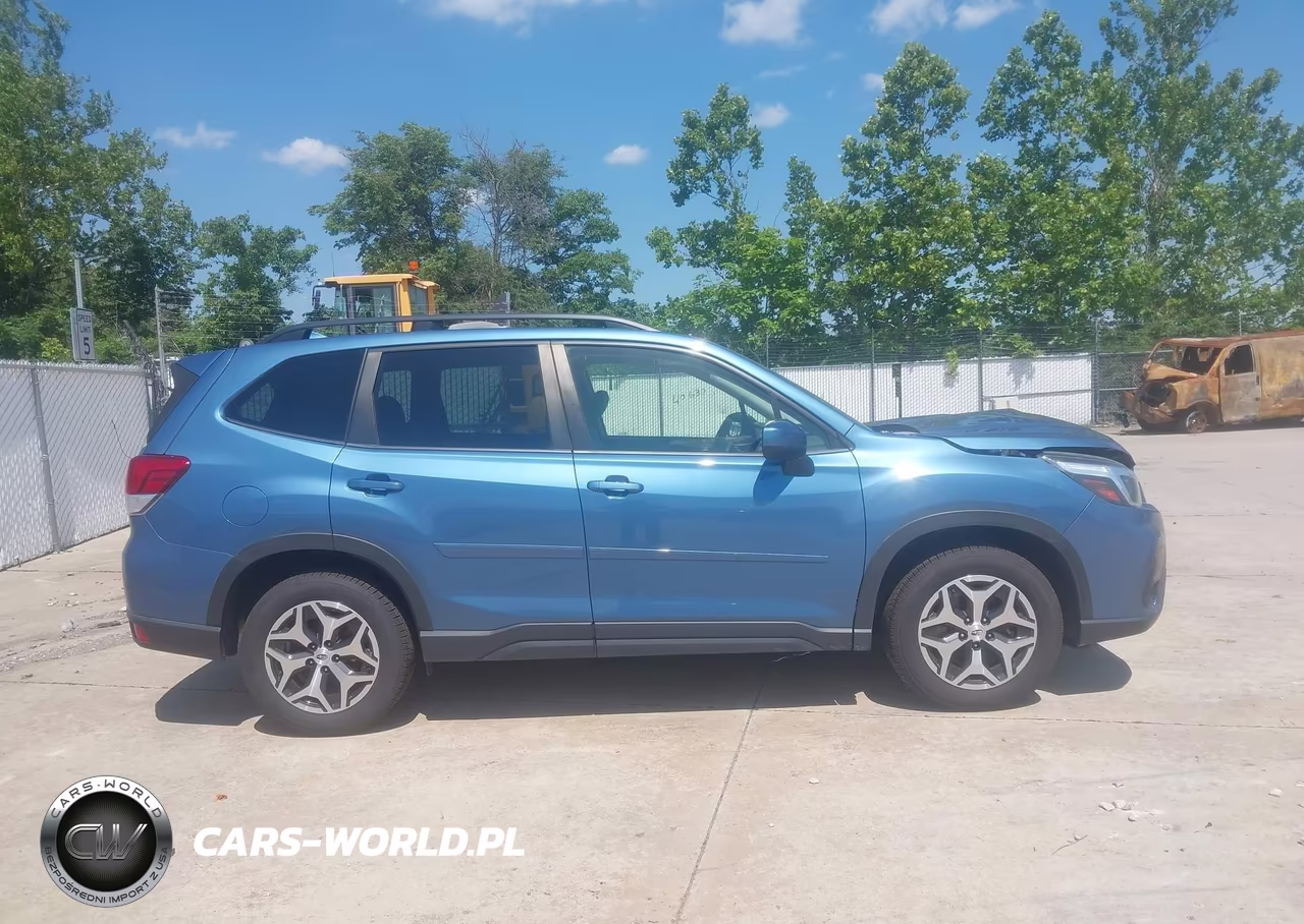 2020 Subaru Forester Premium VIN:JF2SKAJC3LH464991 - 12