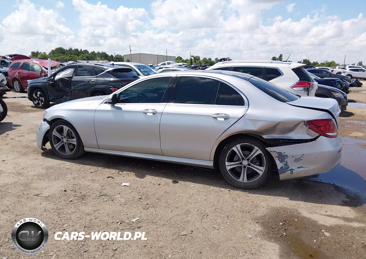 2019 Mercedes-Benz E 300 4Matic VIN:WDDZF4KB7KA516726 - 14
