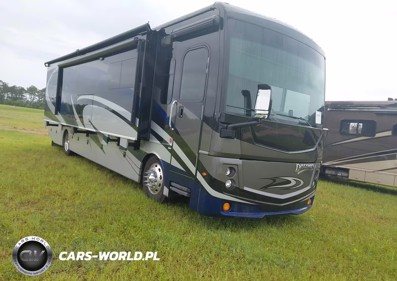 2019 Freightliner Chassis Xc