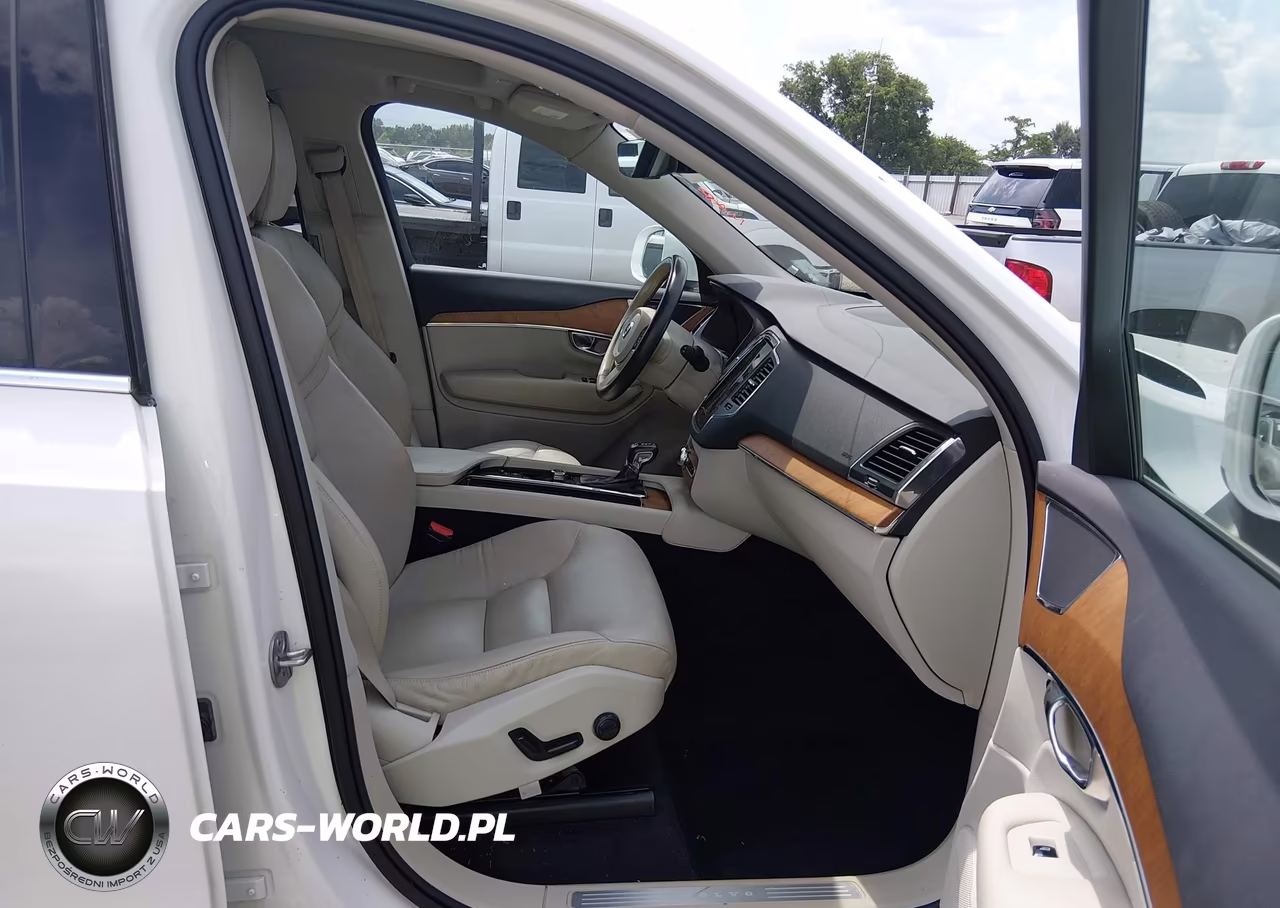 2022 Volvo Xc90 T6 Momentum 7 Passenger VIN:YV4A22PK9N1829987 - 5