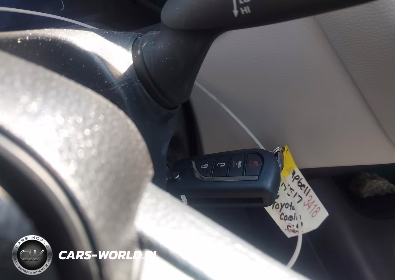 2026 Toyota Corolla Le VIN:5YFB4MDE7TP388946 - 11