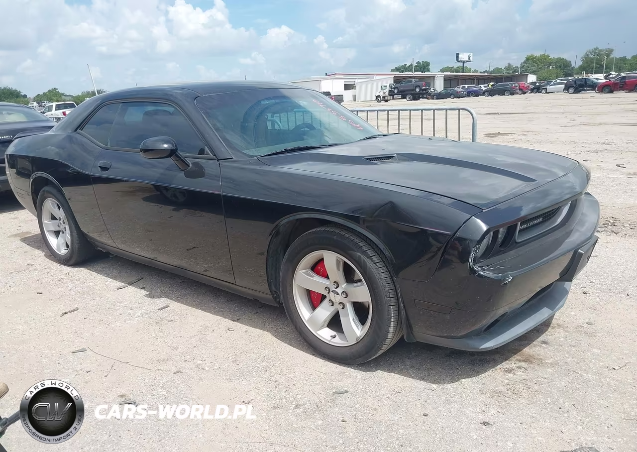 2014 Dodge Challenger Sxt – zdjęcie 1 z 16