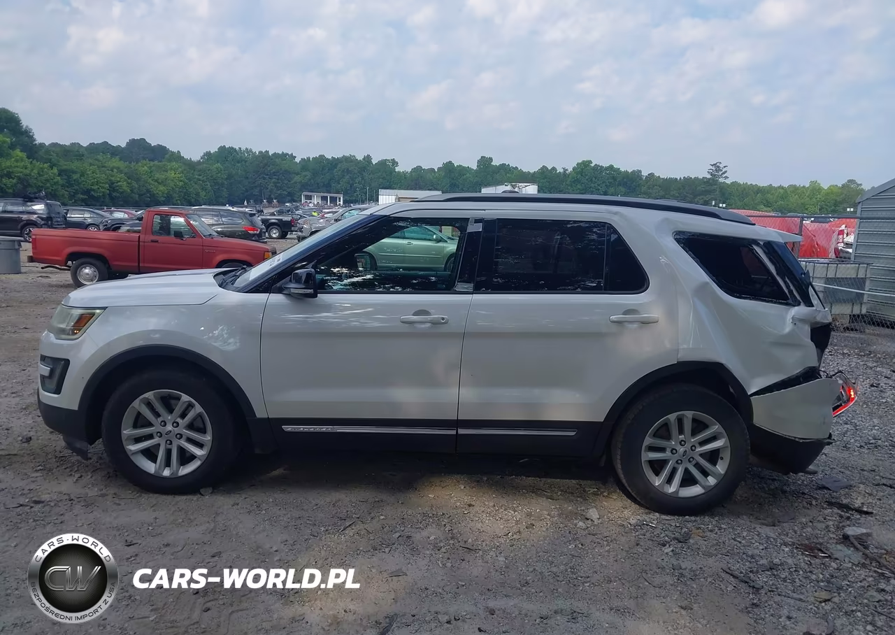 2016 Ford Explorer Xlt VIN:1FM5K7D83GGA42717 - 14
