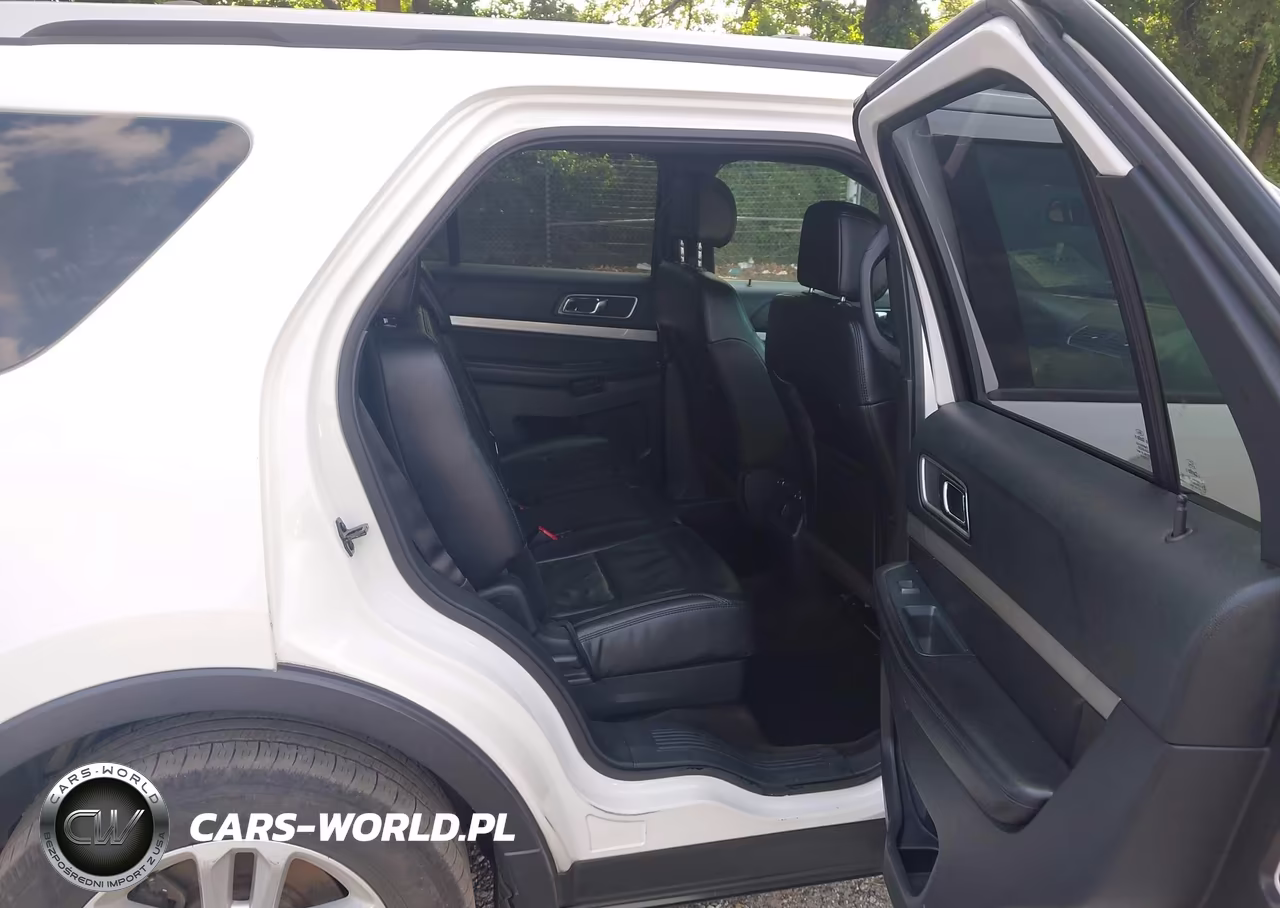 2016 Ford Explorer Xlt VIN:1FM5K7D83GGA42717 - 8