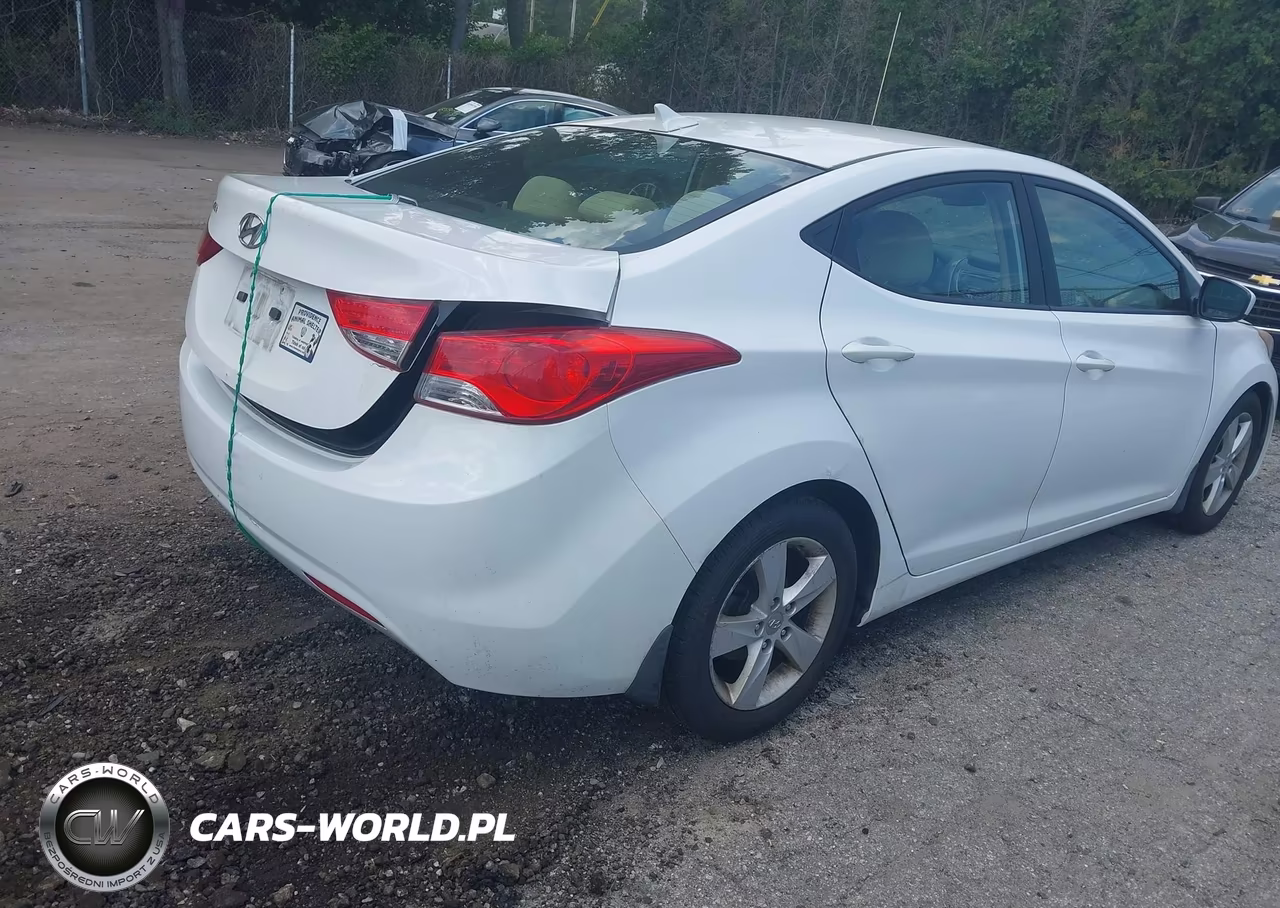 2013 Hyundai Elantra Gls VIN:5NPDH4AE6DH201700 - 4