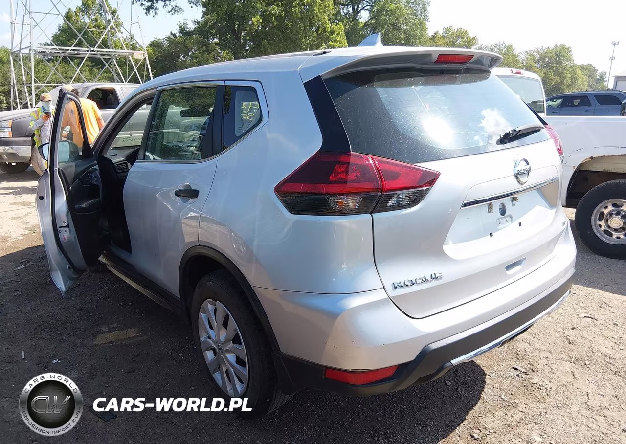 2019 Nissan Rogue S VIN:5N1AT2MV0KC797490 - 3