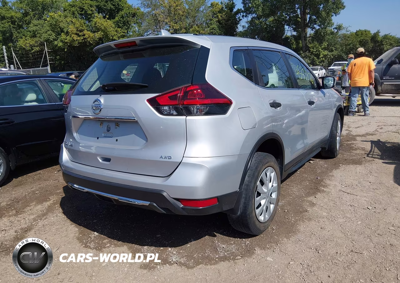 2019 Nissan Rogue S VIN:5N1AT2MV0KC797490 - 4