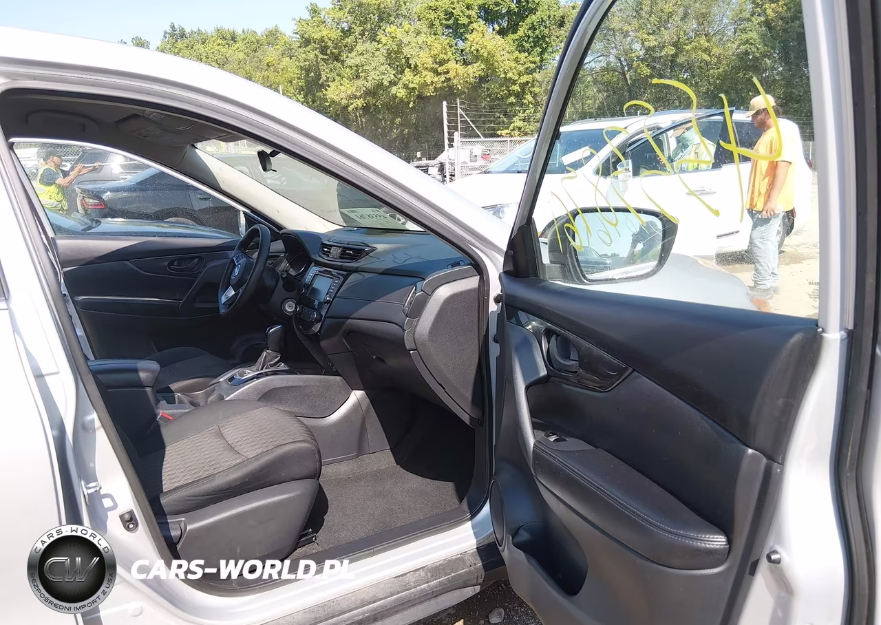 2019 Nissan Rogue S VIN:5N1AT2MV0KC797490 - 5