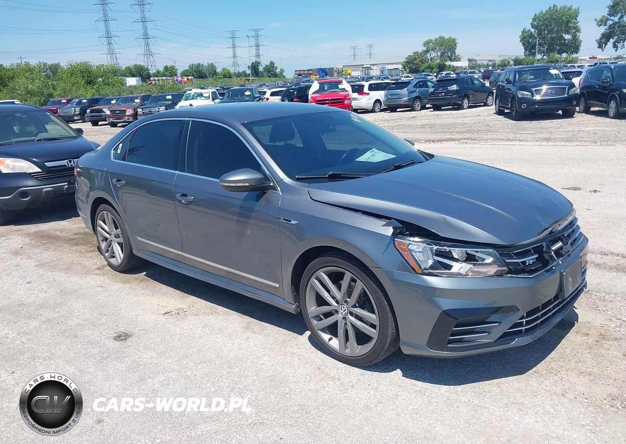 2017 Volkswagen Passat 1.8T R-Line – zdjęcie 1 z 16