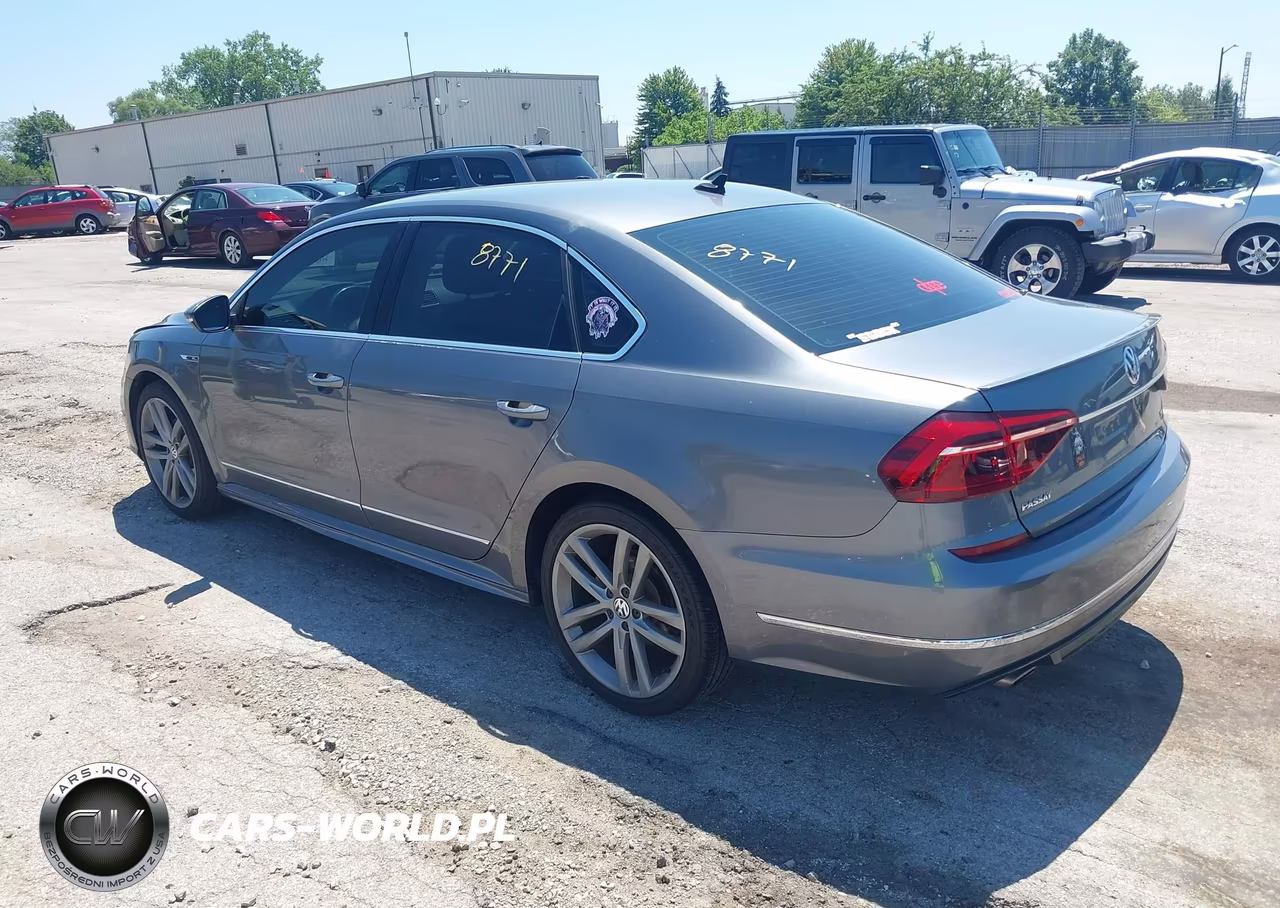 2017 Volkswagen Passat 1.8T R-Line VIN:1VWDT7A36HC054713 - 3