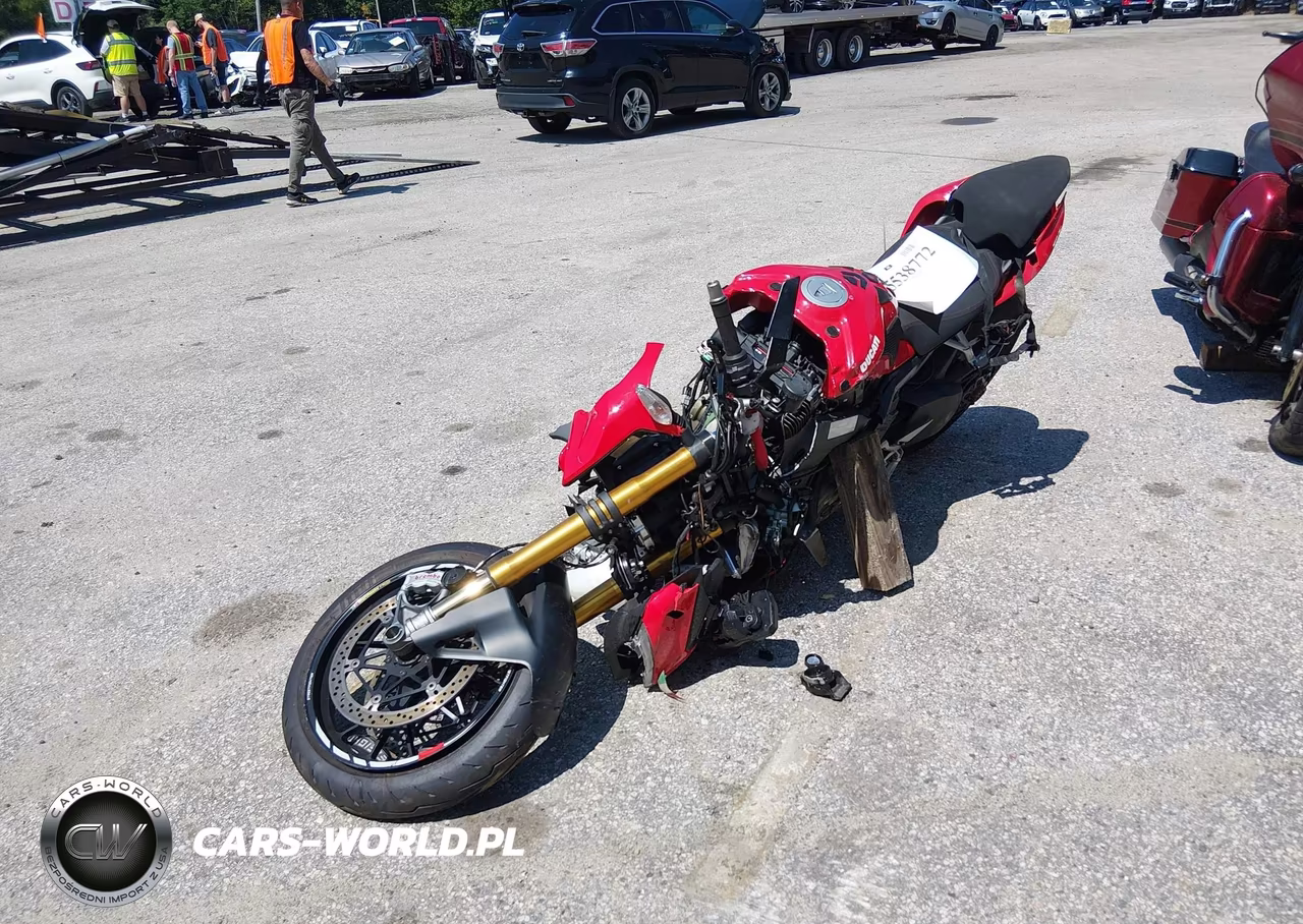 2022 Ducati Streetfighter V4-V4S VIN:ZDMFAKNW6NB007244 - 2