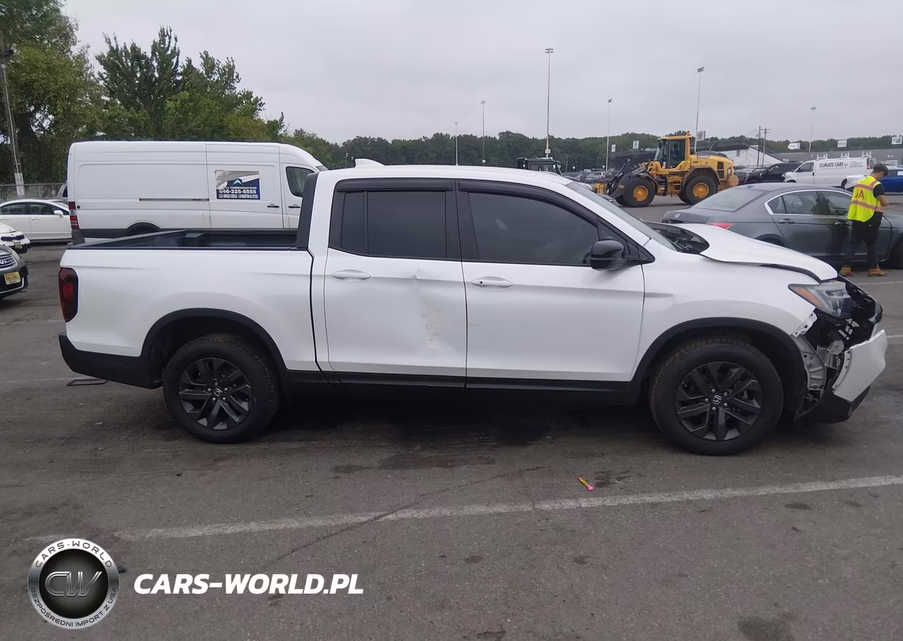 2023 Honda Ridgeline Sport VIN:5FPYK3F1XPB034416 - 13