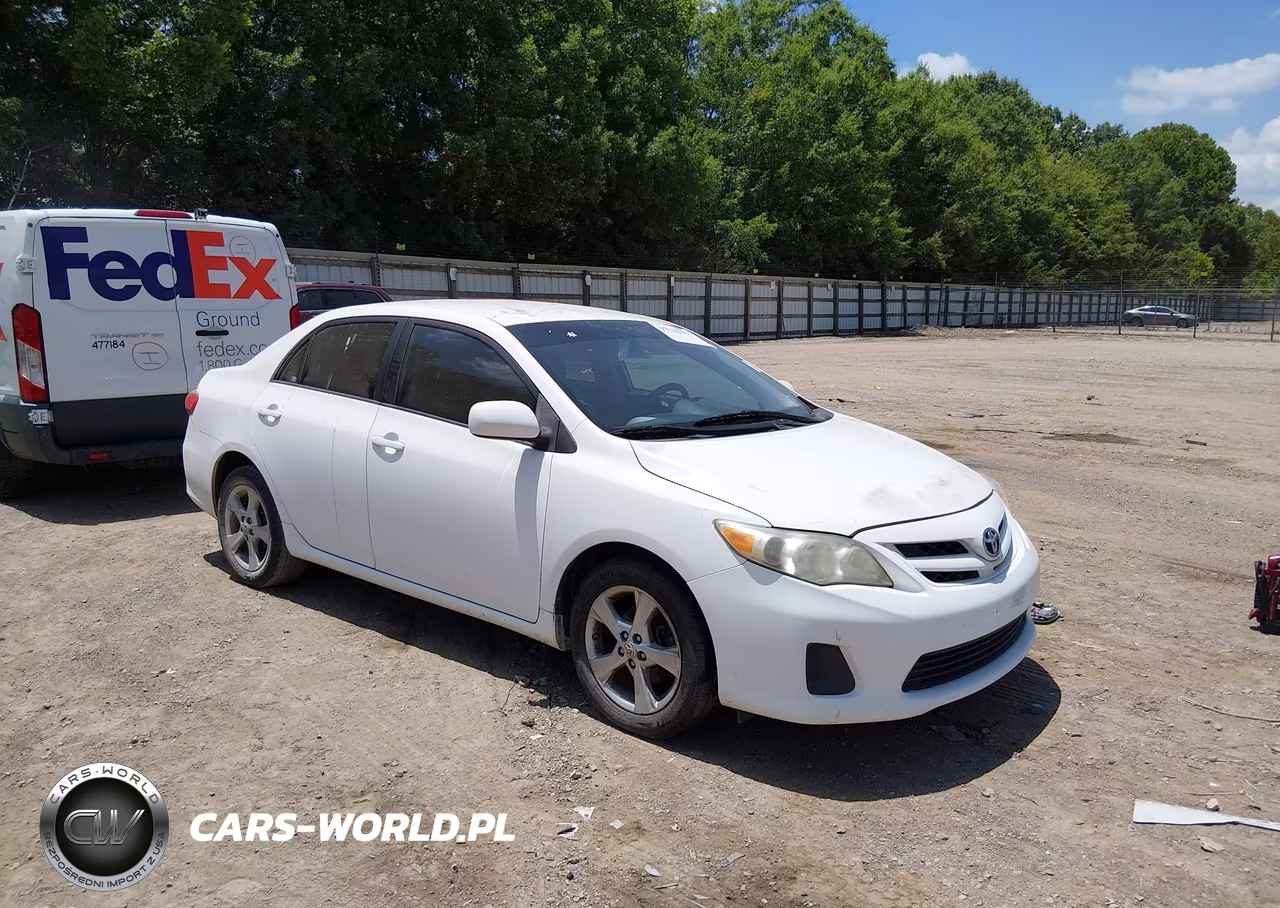 2011 Toyota Corolla Le – zdjęcie 1 z 11