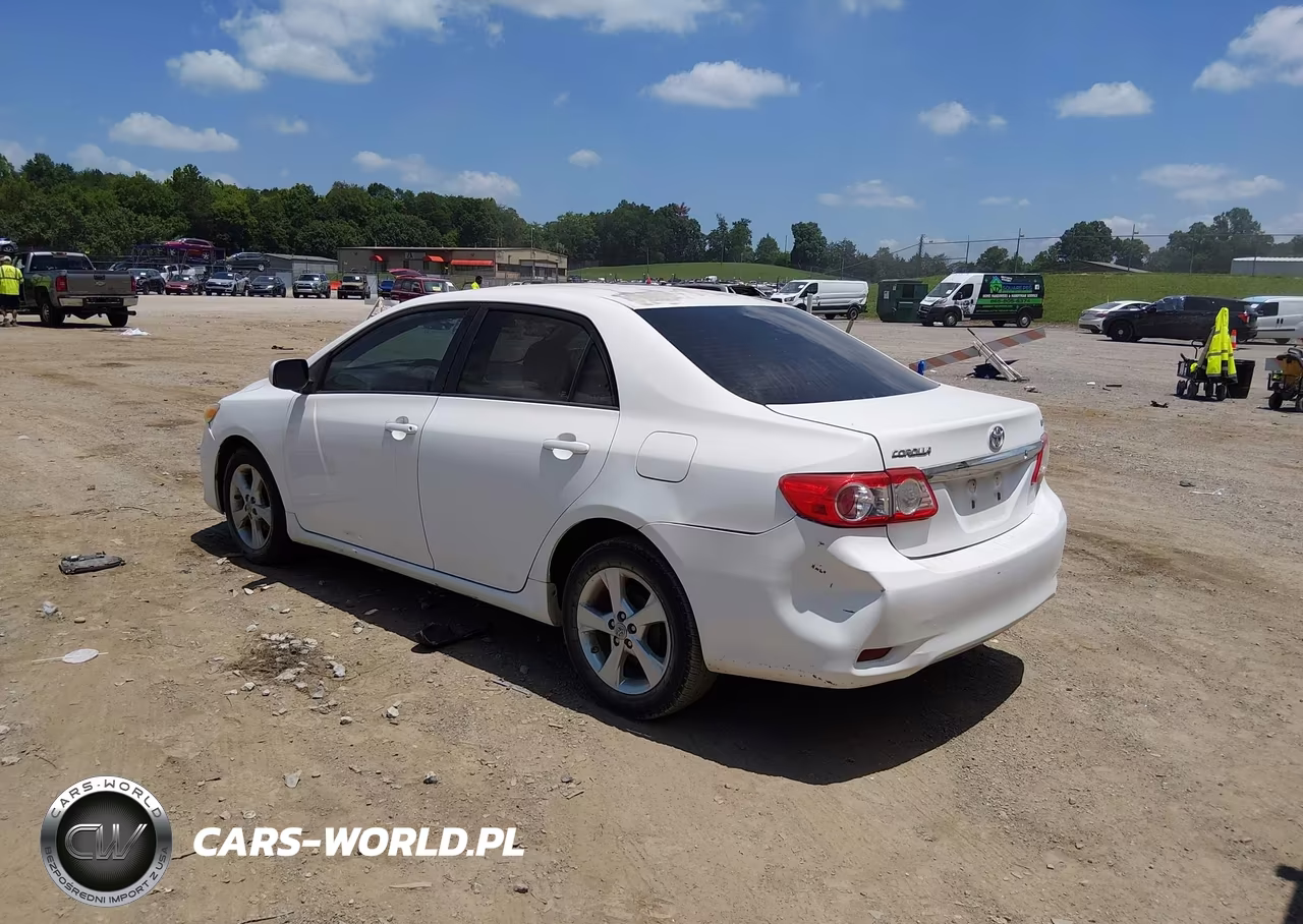 2011 Toyota Corolla Le VIN:2T1BU4EE7BC606221 - 3