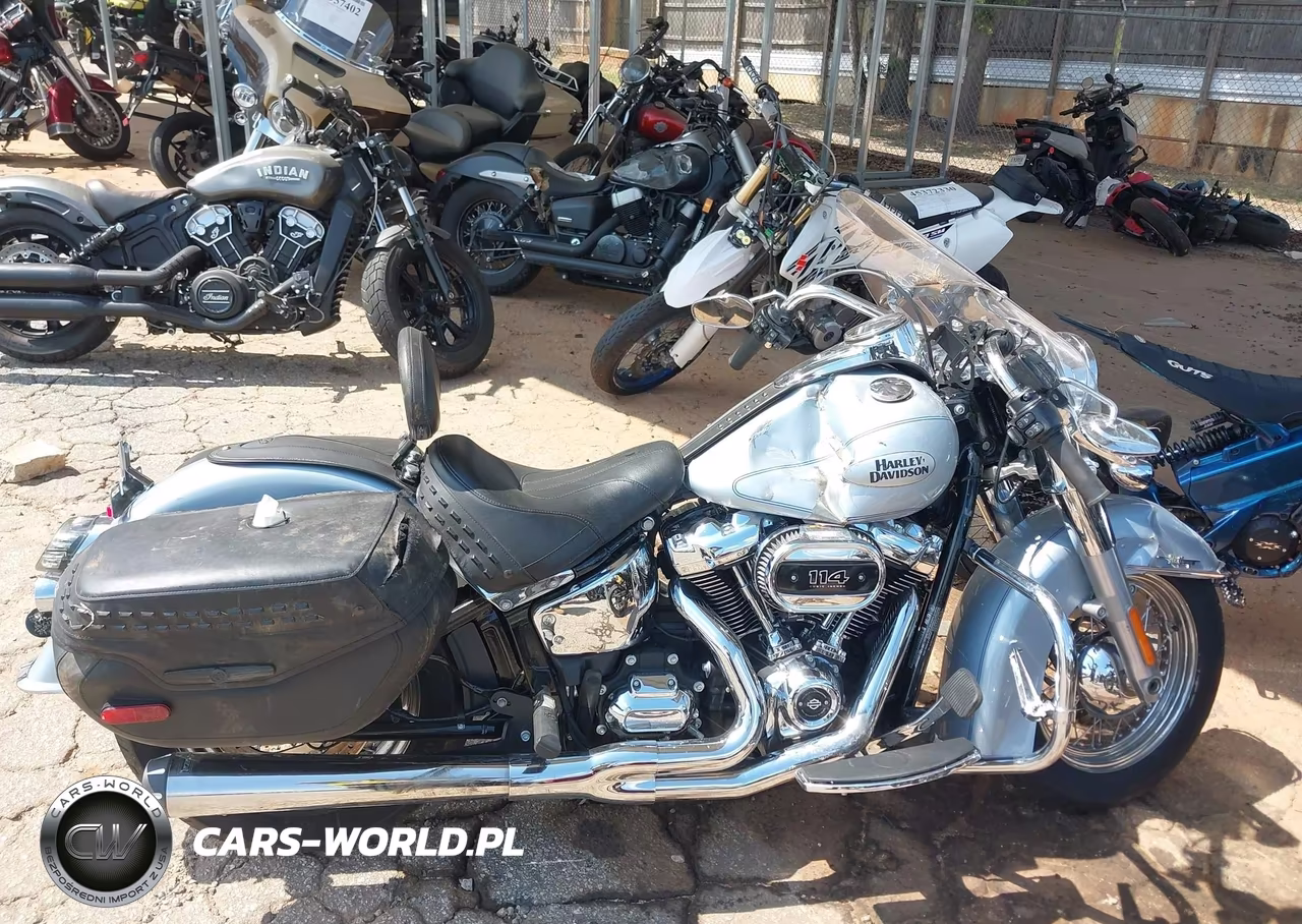 2023 Harley-Davidson Flhcs VIN:1HD1YBK11PB030698 - 11