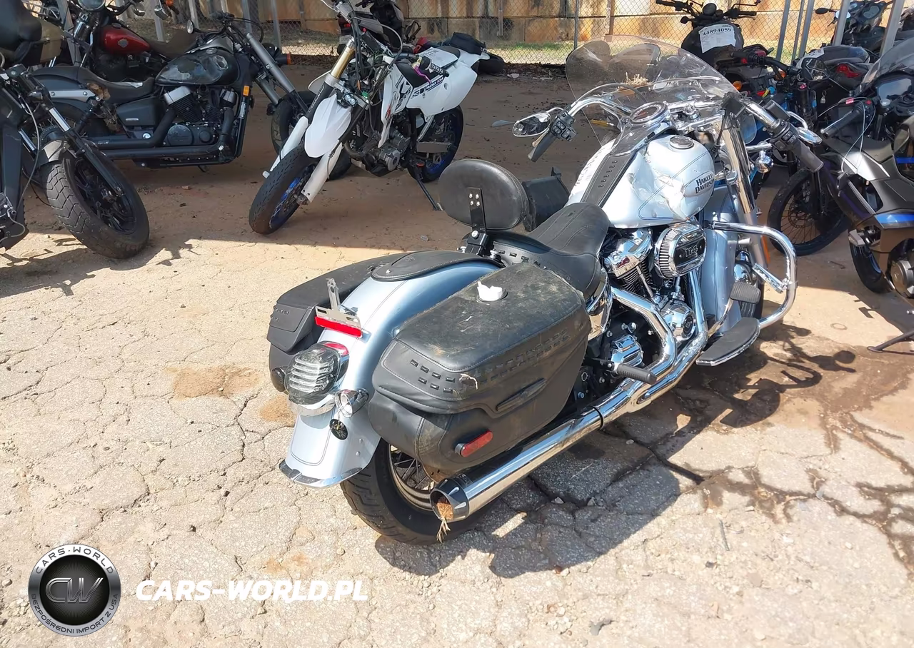 2023 Harley-Davidson Flhcs VIN:1HD1YBK11PB030698 - 4