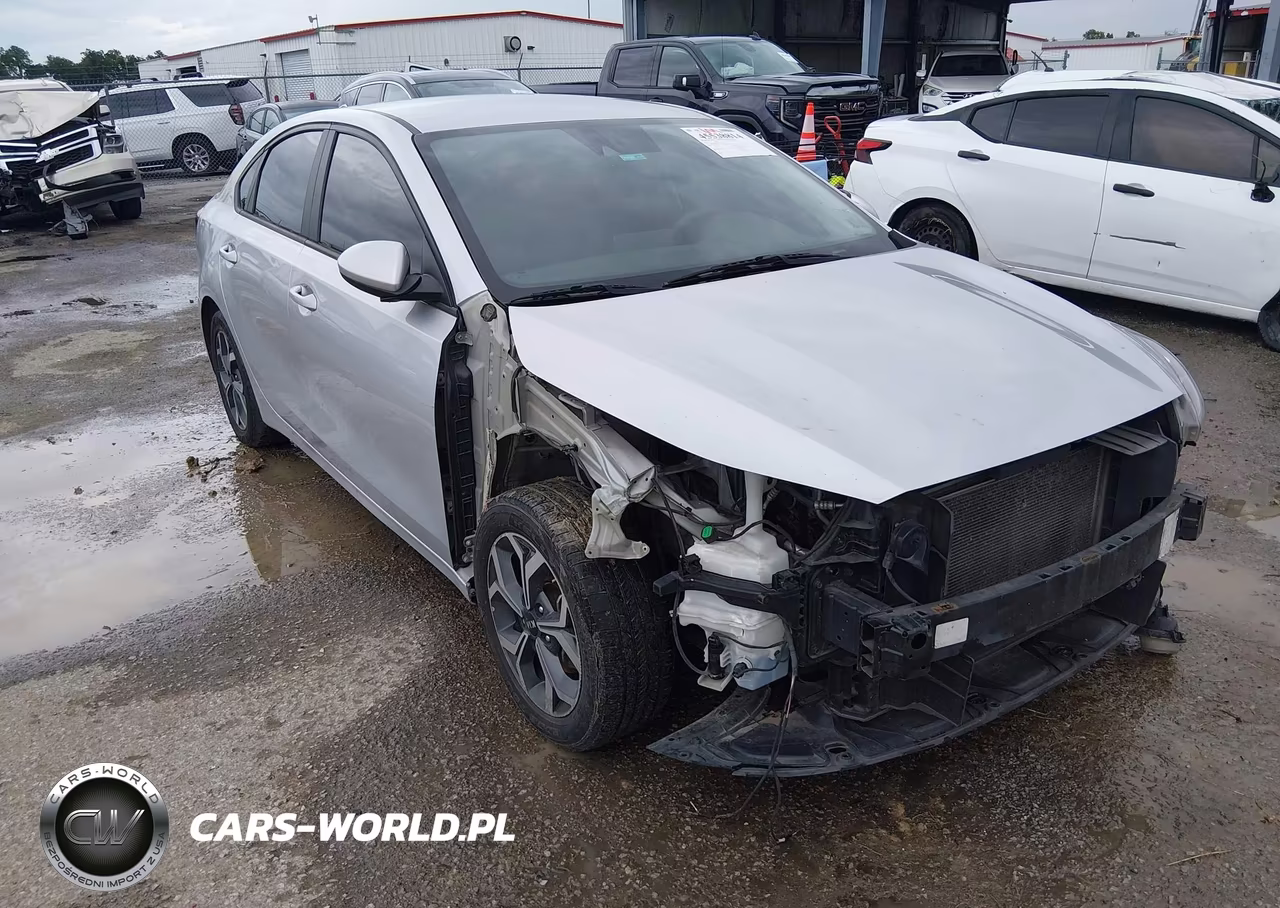 2021 Kia Forte Lxs – zdjęcie 1 z 16