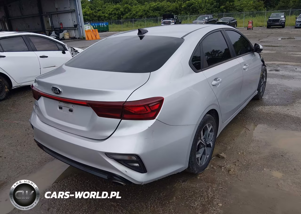 2021 Kia Forte Lxs VIN:3KPF24AD6ME271686 - 4