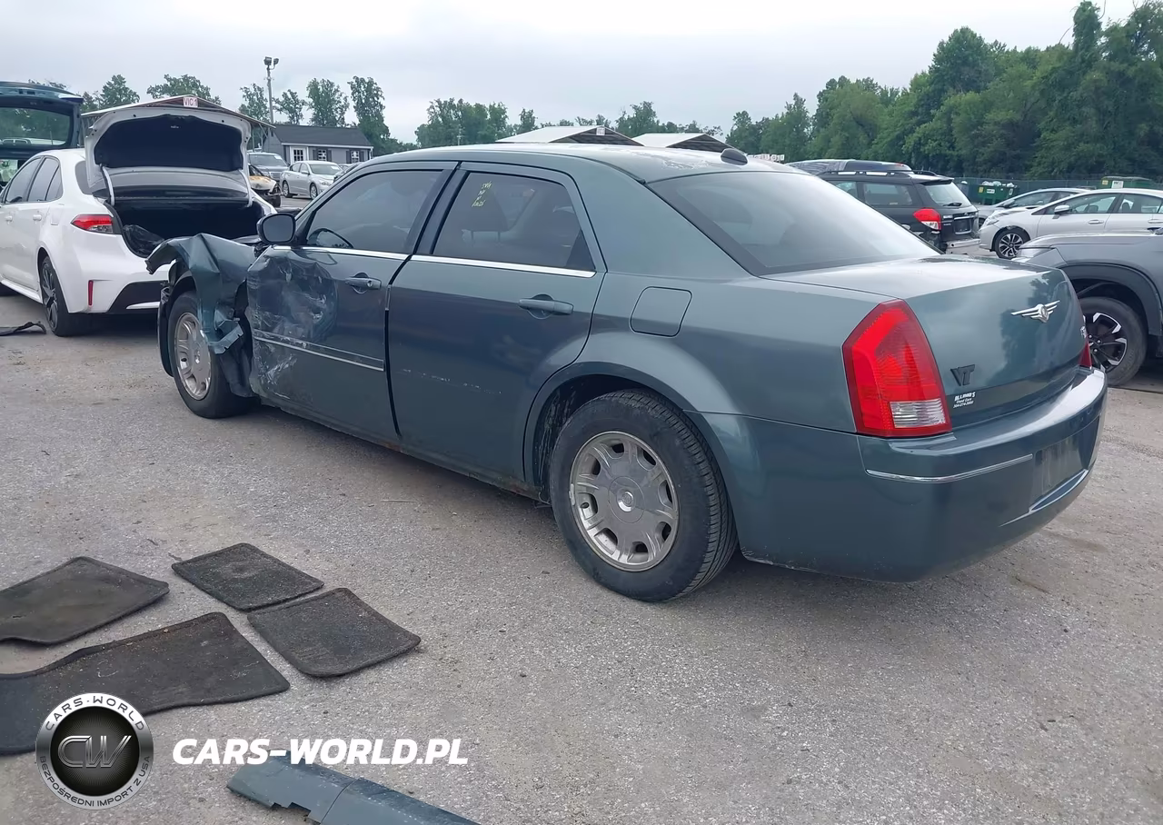 2005 Chrysler 300 Touring VIN:2C3AA53G85H644215 - 3