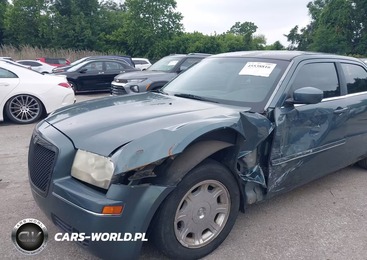 2005 Chrysler 300 Touring VIN:2C3AA53G85H644215 - 6