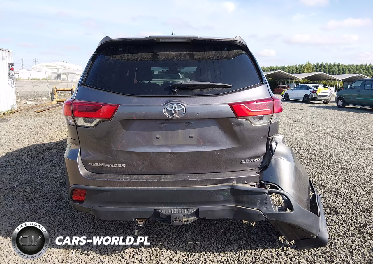2019 Toyota Highlander Le Plus VIN:5TDBZRFH4KS716030 - 16