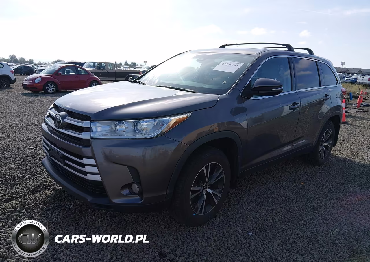 2019 Toyota Highlander Le Plus VIN:5TDBZRFH4KS716030 - 2