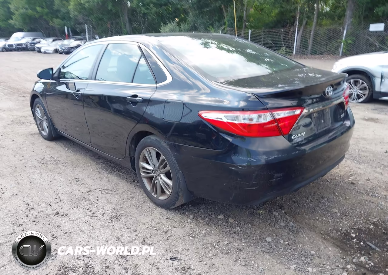 2016 Toyota Camry Se VIN:4T1BF1FK1GU218646 - 3