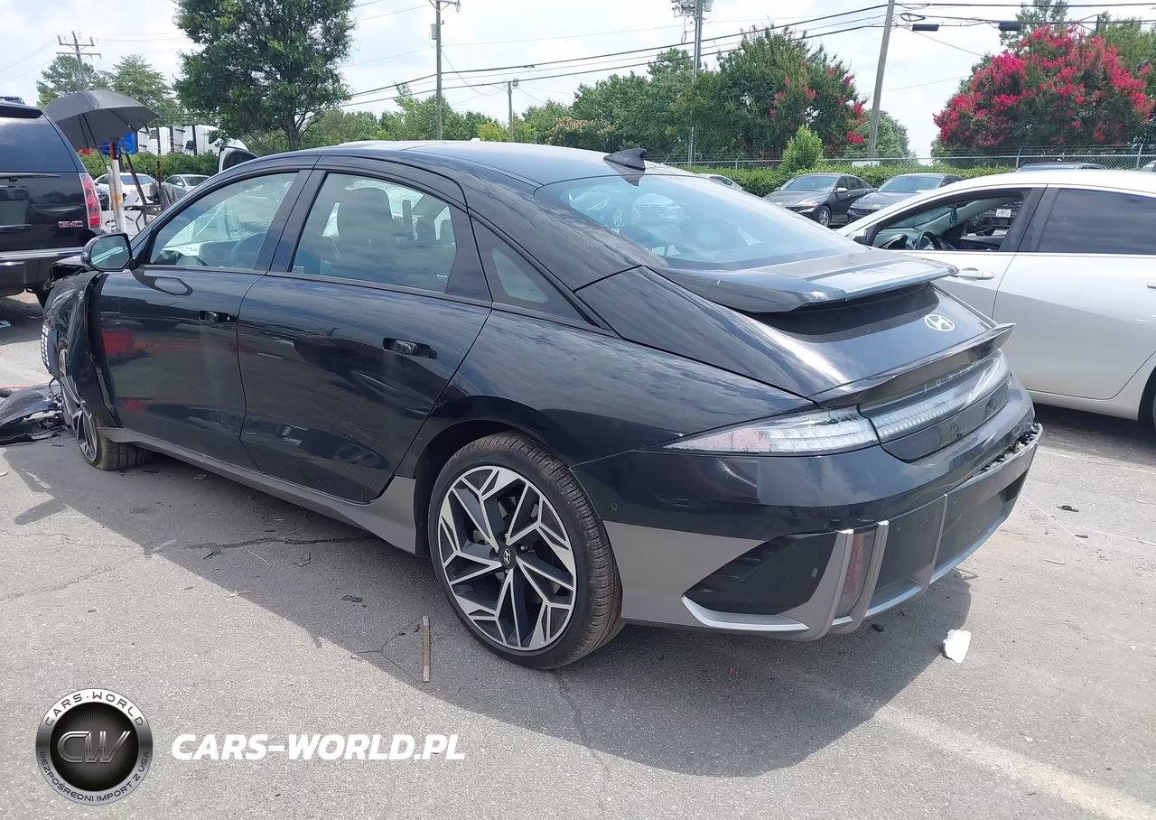 2025 Hyundai Ioniq 6 Limited VIN:KMHM54AA7SA103720 - 3