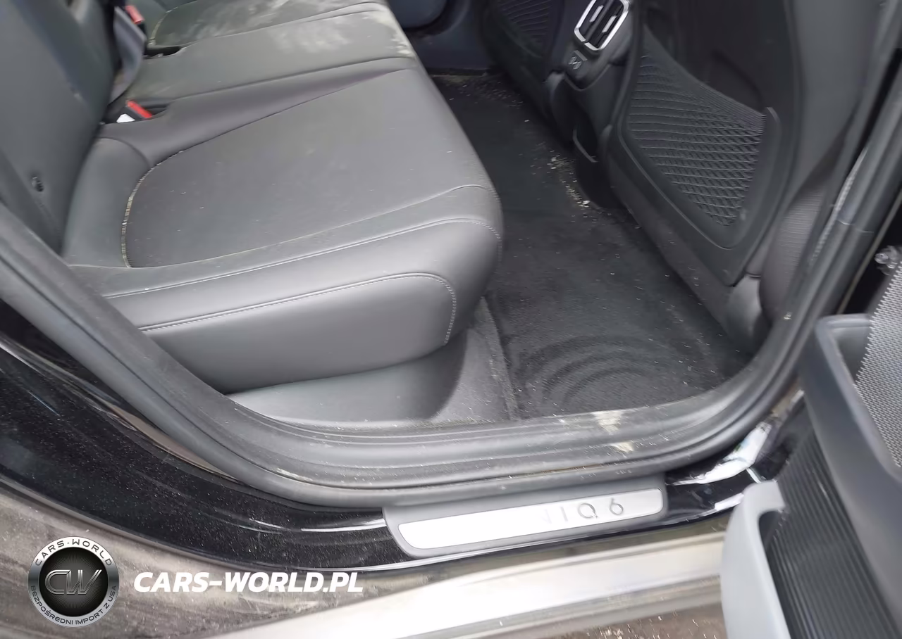 2025 Hyundai Ioniq 6 Limited VIN:KMHM54AA7SA103720 - 8