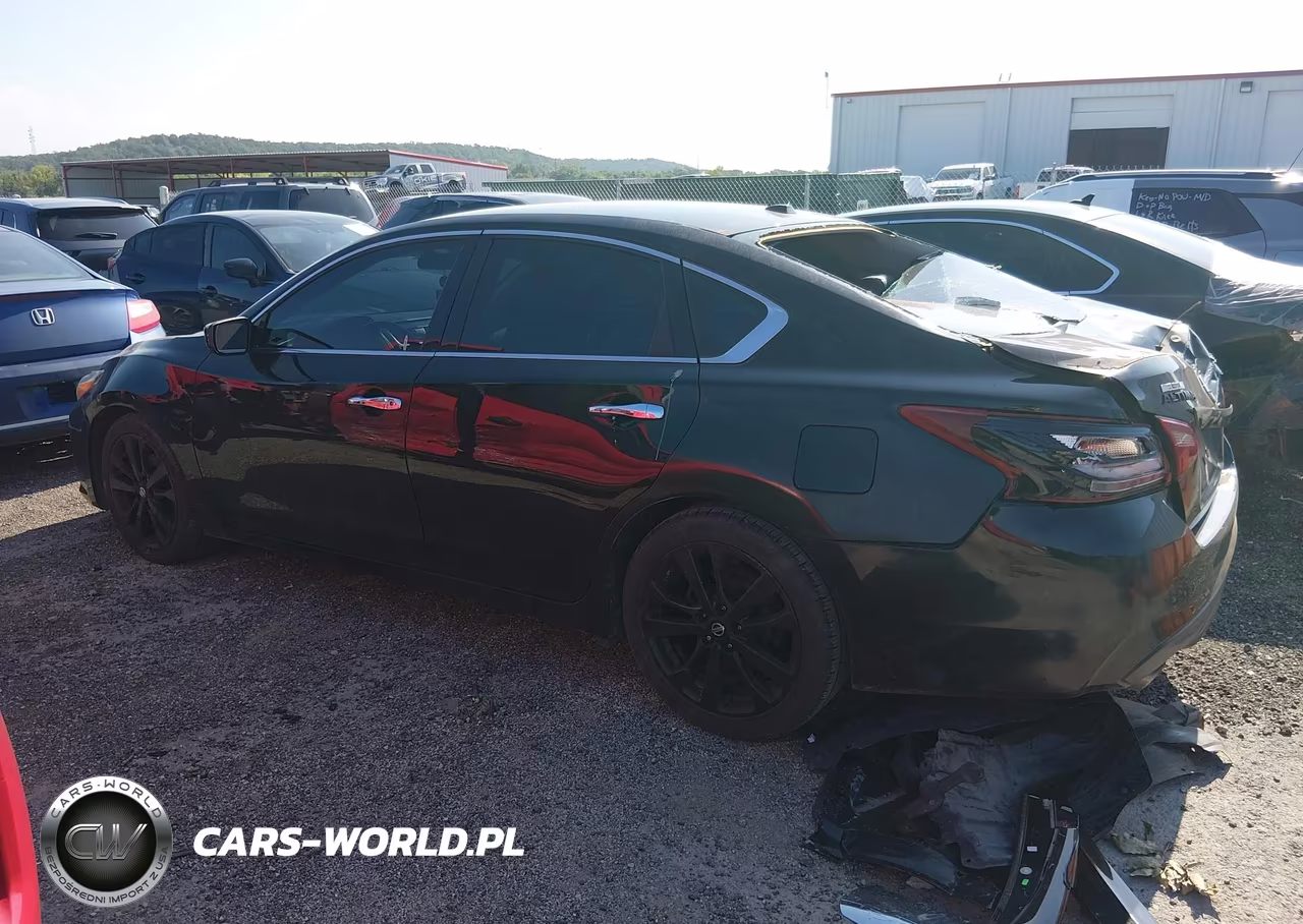 2018 Nissan Altima 2.5 Sr VIN:1N4AL3AP4JC180176 - 14