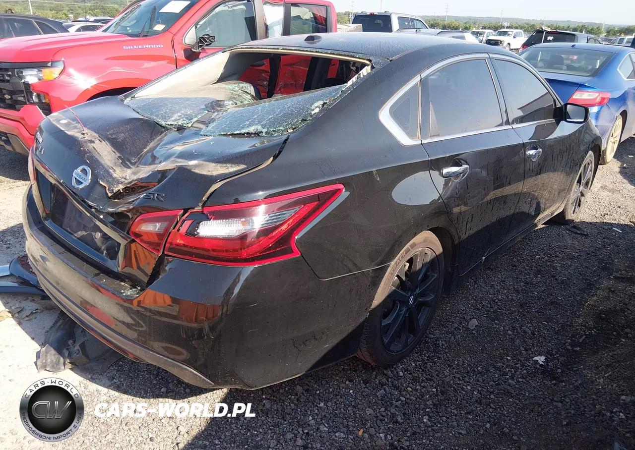 2018 Nissan Altima 2.5 Sr VIN:1N4AL3AP4JC180176 - 4