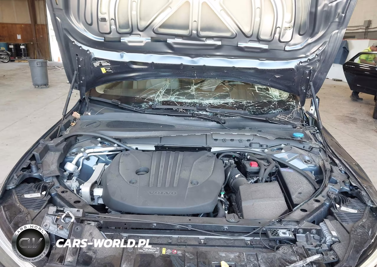 2022 Volvo Xc60 B5 Momentum VIN:YV4L12RK3N1911934 - 10