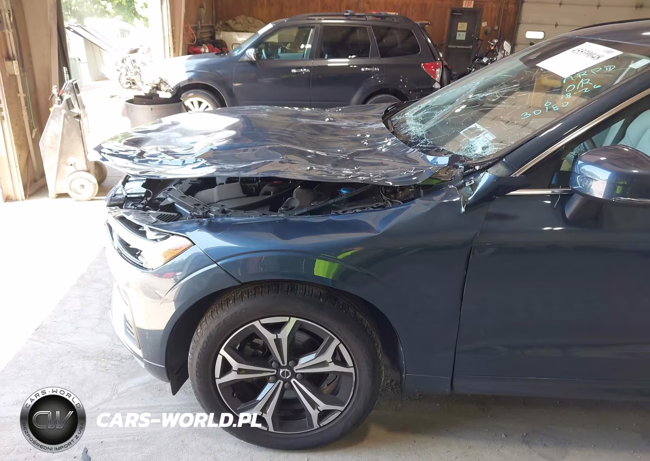 2022 Volvo Xc60 B5 Momentum VIN:YV4L12RK3N1911934 - 18