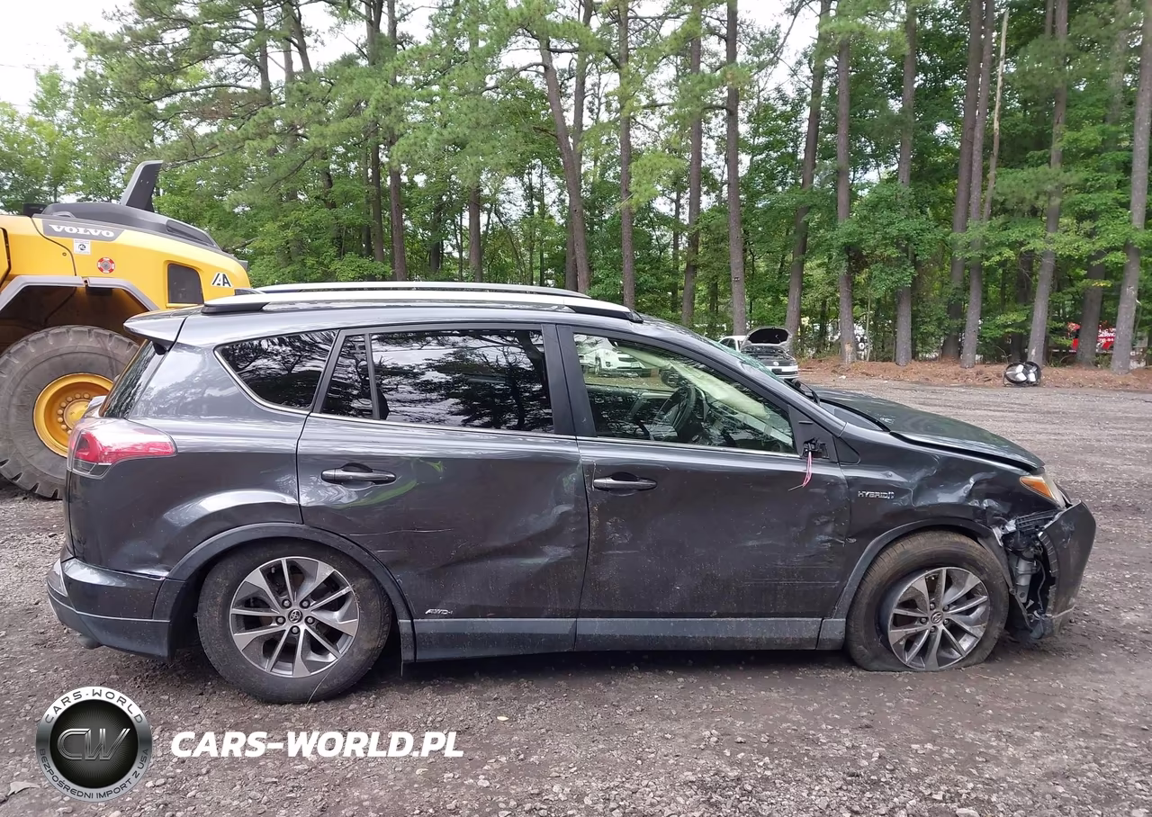 2018 Toyota Rav4 Hybrid Le VIN:JTMRJREV1JD257658 - 13