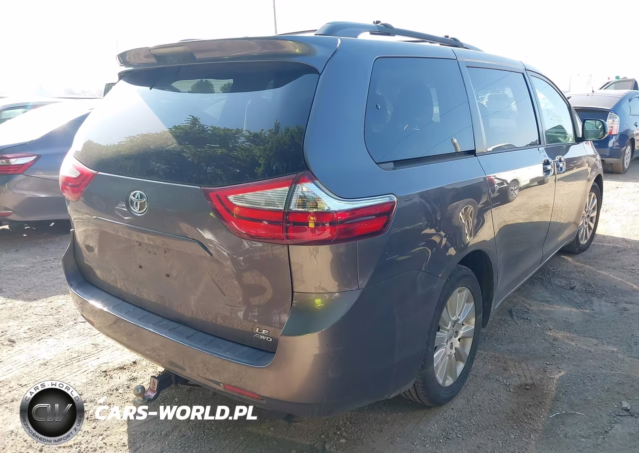 2015 Toyota Sienna Le 7 Passenger VIN:5TDJK3DC9FS126206 - 4