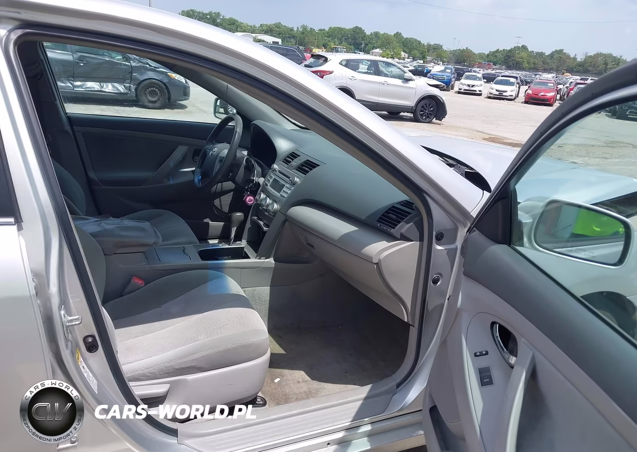 2010 Toyota Camry Le VIN:4T1BF3EK2AU065229 - 5