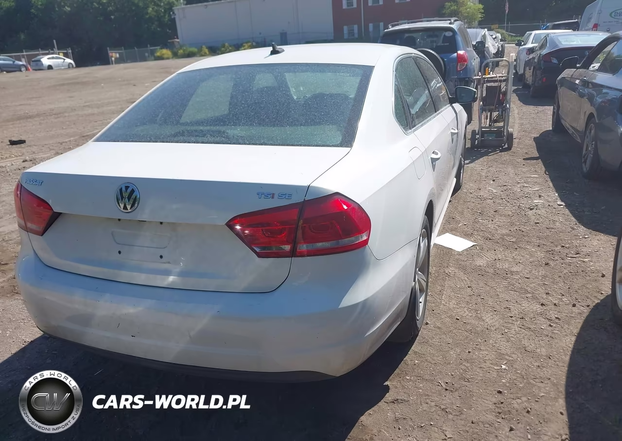 2015 Volkswagen Passat 1.8T Se VIN:1VWBT7A39FC026828 - 4